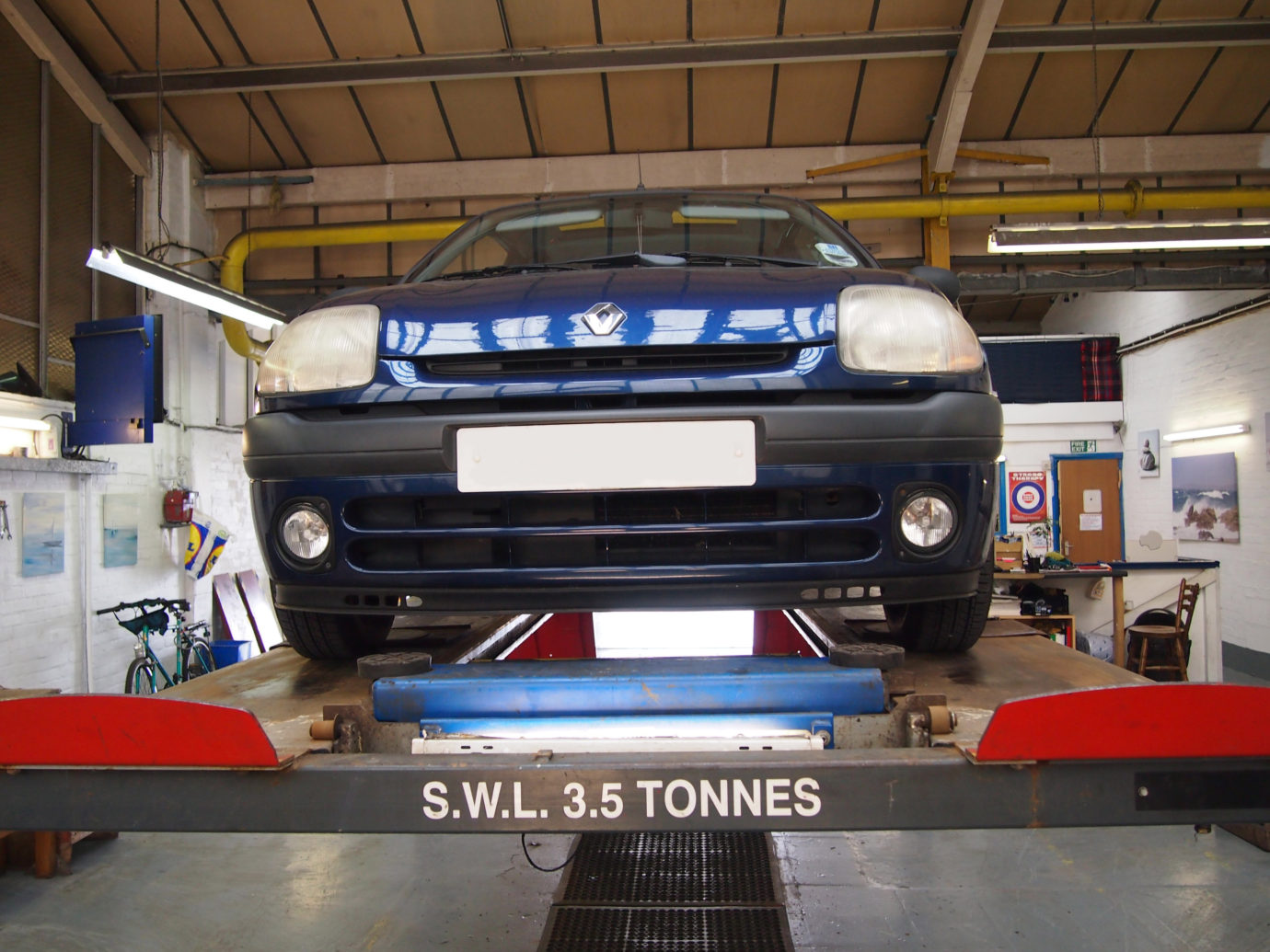 MOTs for Modern Saloon Vehicles