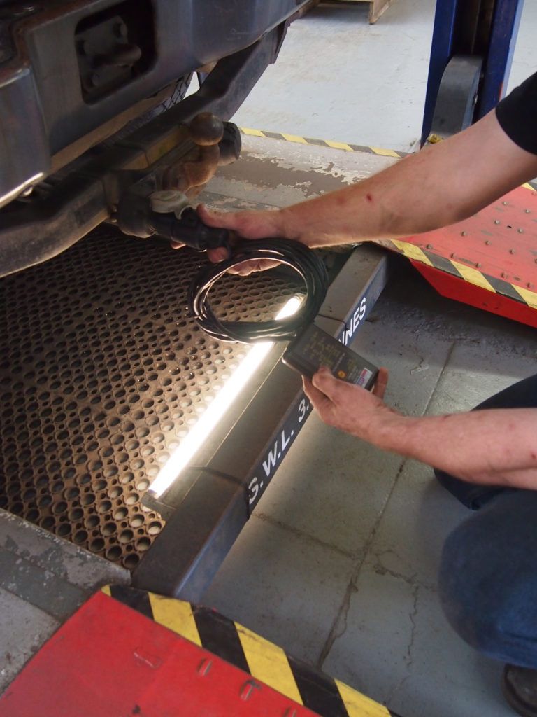 MOT Tow Bar Check